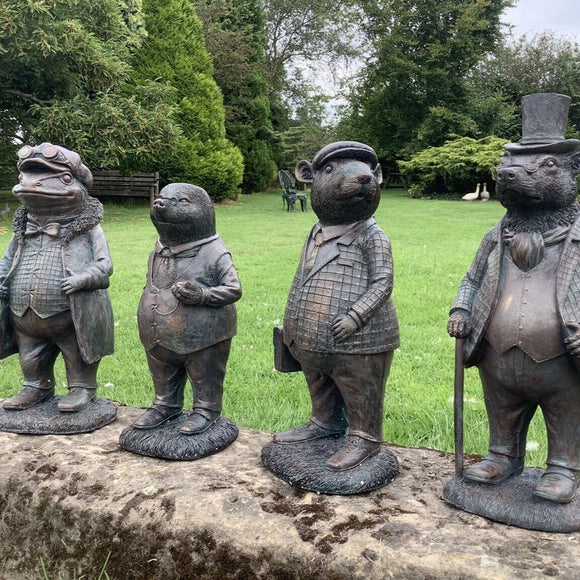 SET OF 4 RESIN WIND IN THE WILLOWS CHARACTERS - RATTY, MOLEY, TOAD & B ...