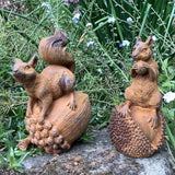 PAIR OF METAL RUSTY CAST IRON SMALL GARDEN SQUIRRELS ORNAMENTS