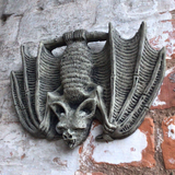 STONE GARDEN LARGE HANGING BAT WALL PLAQUE GOTHIC ORNAMENT