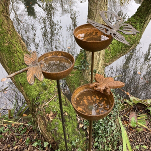 SET OF 3 RUSTY METAL INSECT RAIN CATCHER STAKES GARDEN BIRD BATH FEEDERS